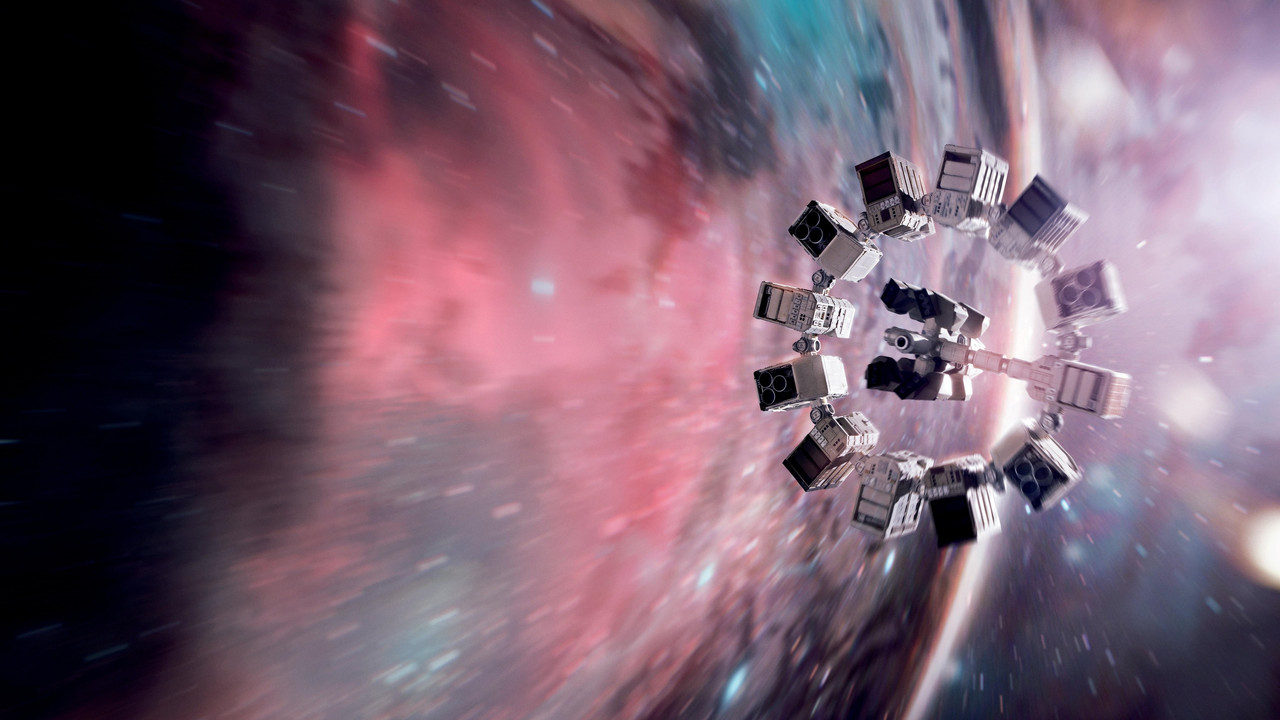 Interstellar: a distant world beneath an enormous sky